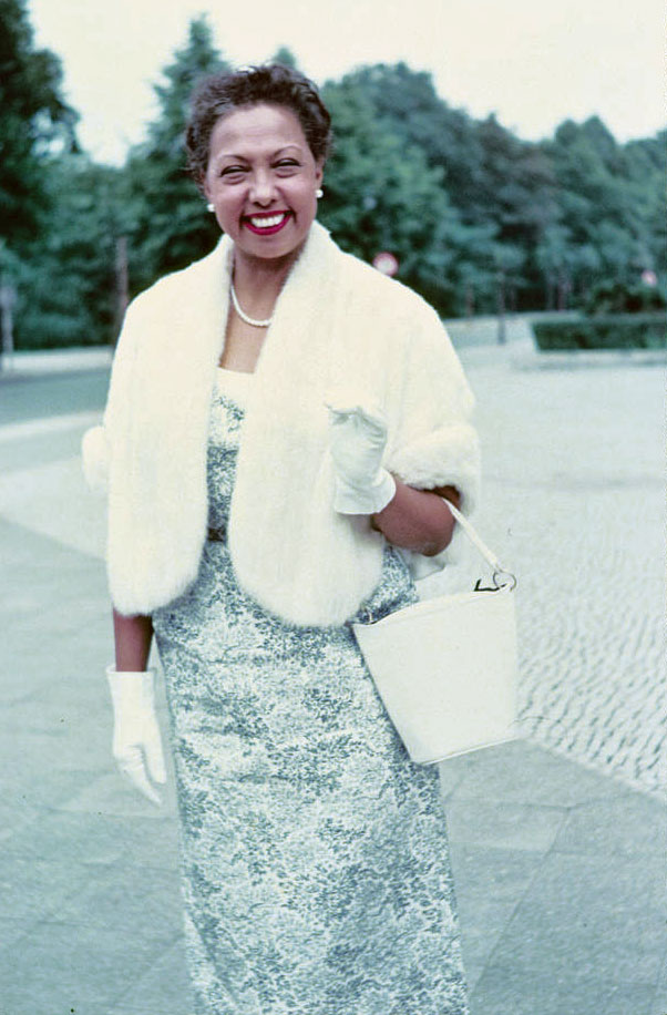 Josephine Baker, 1954